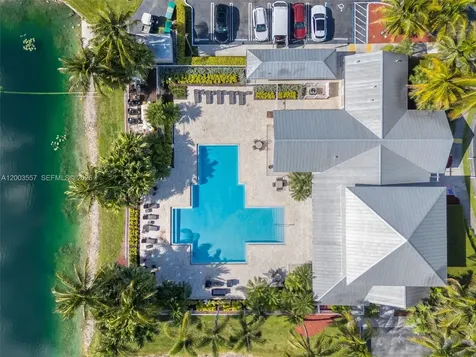 10788 NW 76th Lane Doral FL 33178