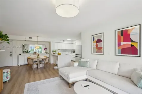 19701 E Country Club Drive Aventura FL 33180
