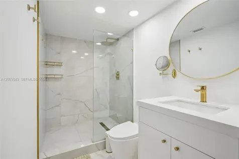 19701 E Country Club Drive Aventura FL 33180