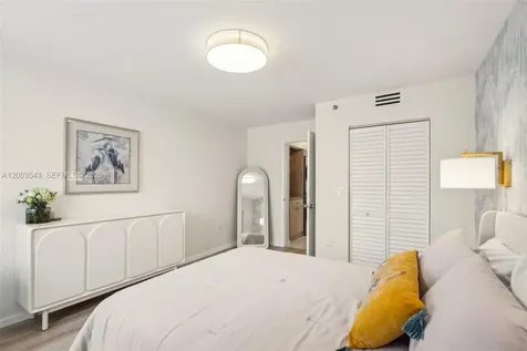 19701 E Country Club Drive Aventura FL 33180