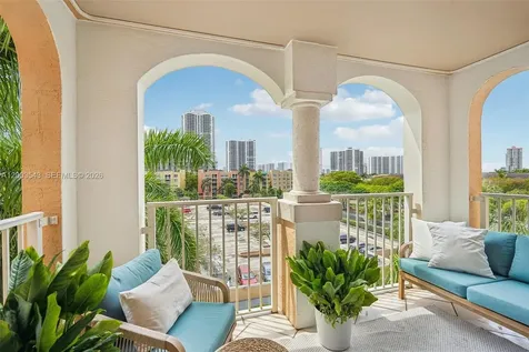 19701 E Country Club Drive Aventura FL 33180