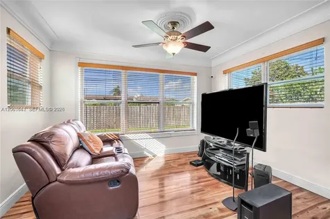 2825 SW 5th Street Fort Lauderdale FL 33312