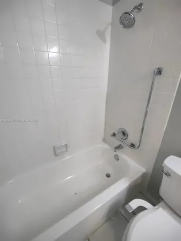 2668 Kings Lake Naples FL 34112