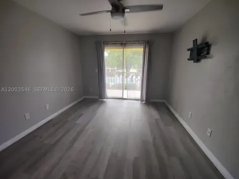 2668 Kings Lake Naples FL 34112