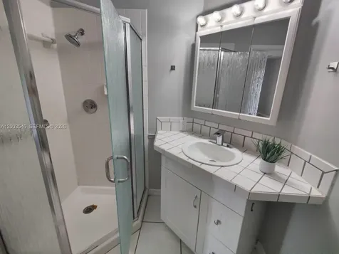 2668 Kings Lake Naples FL 34112