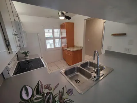 2668 Kings Lake Naples FL 34112