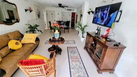 3101 N Country Club Drive Aventura FL 33180