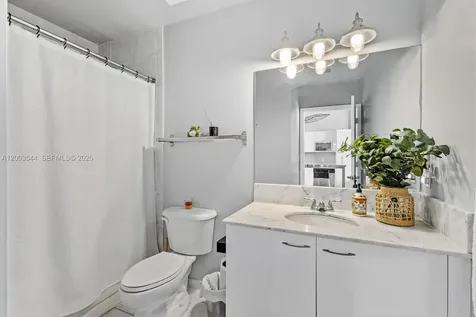 133 NE 2nd Avenue Miami FL 33132