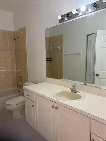 8831 S Isles Circle Tamarac FL 33321