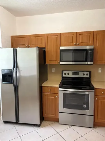 8831 S Isles Circle Tamarac FL 33321
