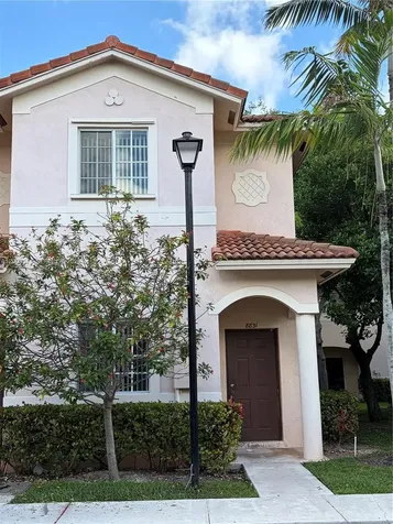 8831 S Isles Circle Tamarac FL 33321