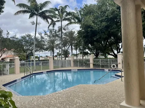8831 S Isles Circle Tamarac FL 33321