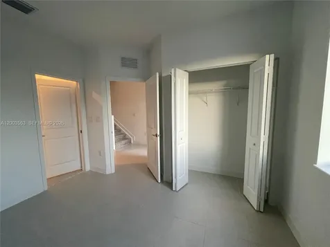 813 NE 211th Street Miami FL 33179