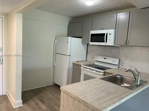 16465 NE 22nd Avenue North Miami Beach FL 33160