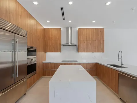19602 NE 14 Court Miami FL 33179