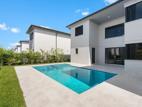 19602 NE 14 Court Miami FL 33179