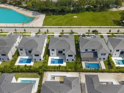 19602 NE 14 Court Miami FL 33179