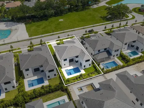 19602 NE 14 Court Miami FL 33179