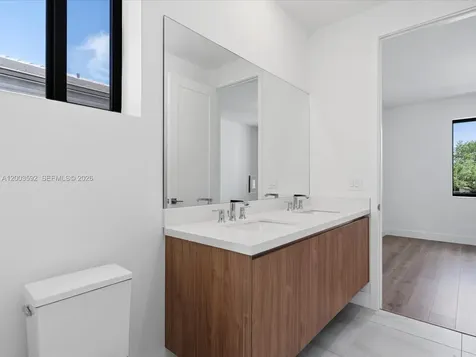 19602 NE 14 Court Miami FL 33179