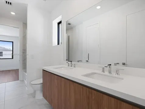 19602 NE 14 Court Miami FL 33179