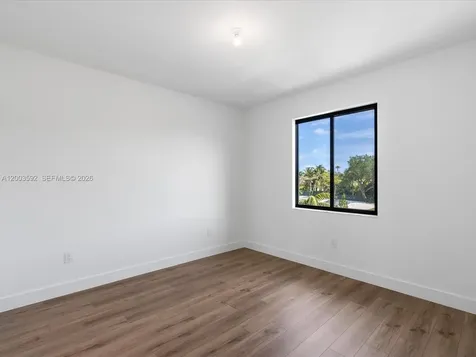 19602 NE 14 Court Miami FL 33179