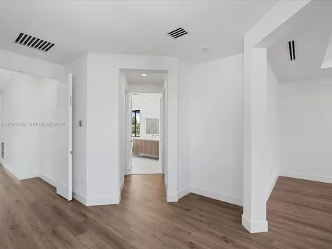 19602 NE 14 Court Miami FL 33179