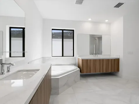 19602 NE 14 Court Miami FL 33179