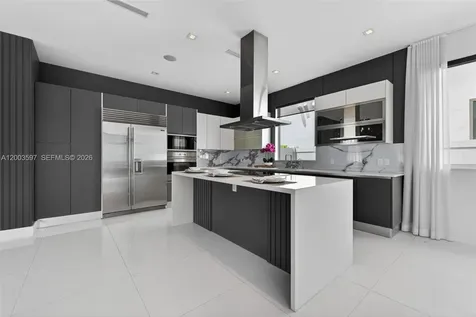 10431 NW 68th Terrace Doral FL 33178