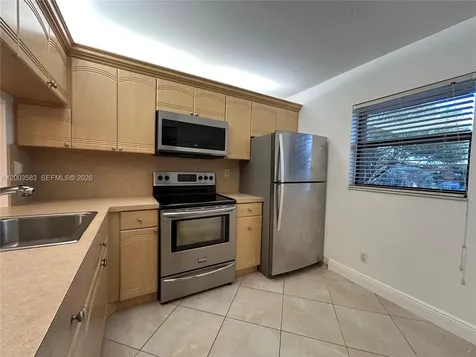 10613 NW 11th Street Pembroke Pines FL 33026