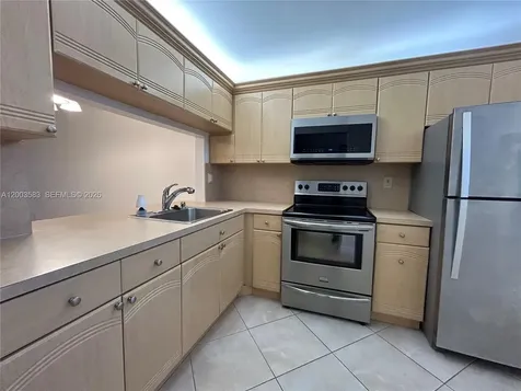 10613 NW 11th Street Pembroke Pines FL 33026