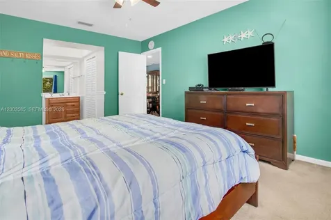 7481 NW 11th Place Plantation FL 33313
