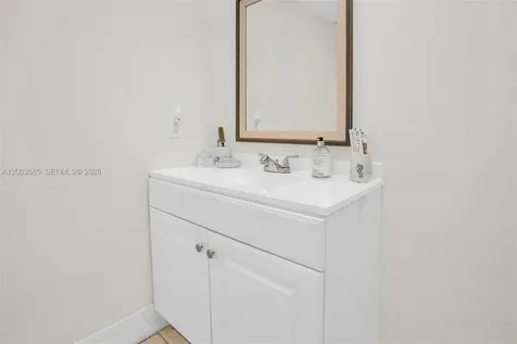 7481 NW 11th Place Plantation FL 33313