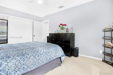 7481 NW 11th Place Plantation FL 33313