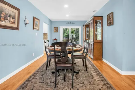 7481 NW 11th Place Plantation FL 33313