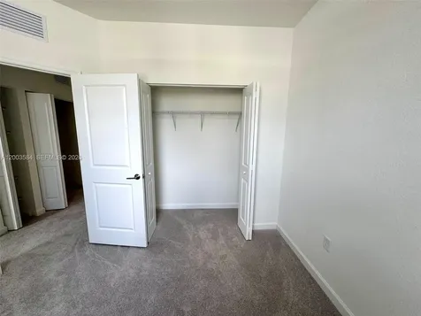 2877 SE 24 Avenue Homestead FL 33035
