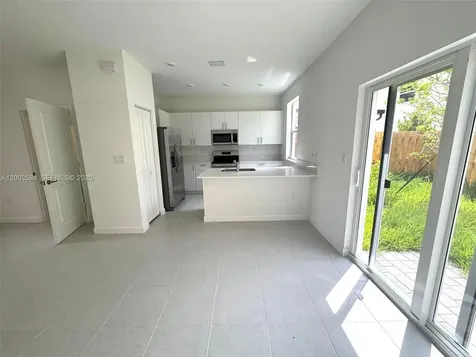 2877 SE 24 Avenue Homestead FL 33035