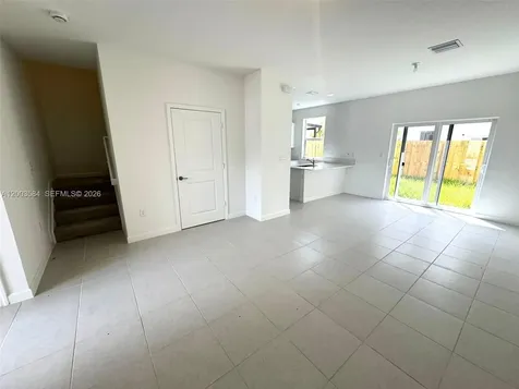 2877 SE 24 Avenue Homestead FL 33035