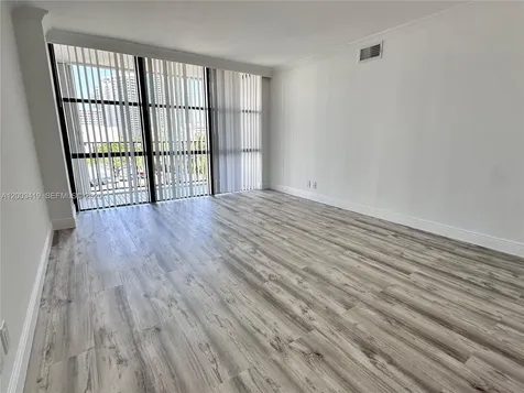 800 Parkview Drive Hallandale Beach FL 33009