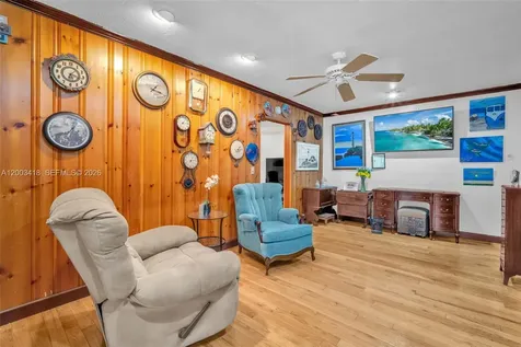 1911 N 53rd Avenue Hollywood FL 33021