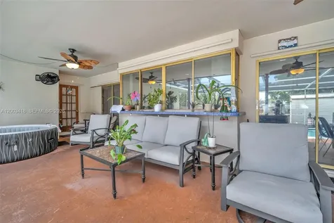 1911 N 53rd Avenue Hollywood FL 33021