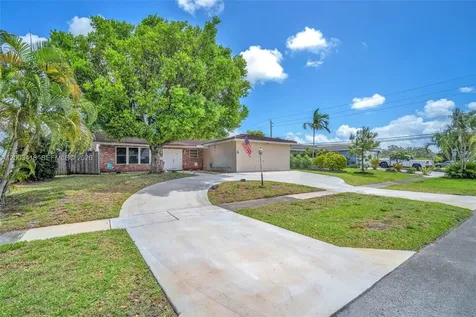 1911 N 53rd Avenue Hollywood FL 33021