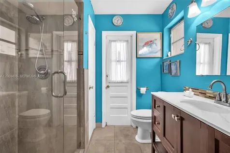 1911 N 53rd Avenue Hollywood FL 33021