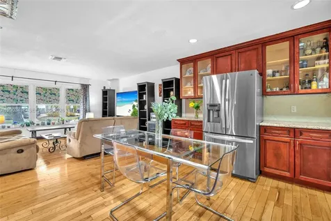 1911 N 53rd Avenue Hollywood FL 33021