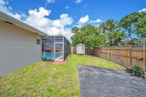 1911 N 53rd Avenue Hollywood FL 33021