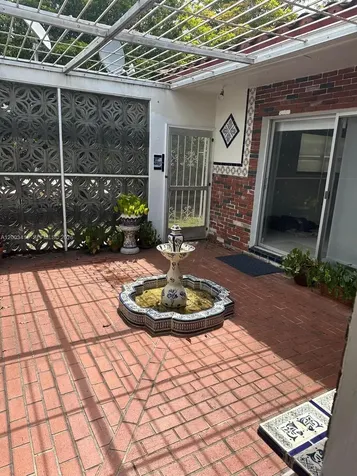 3600 SW 26th Street Miami FL 33133