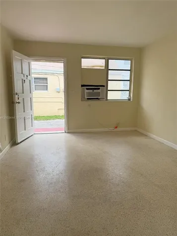 1725 NW 59th Street Miami FL 33142