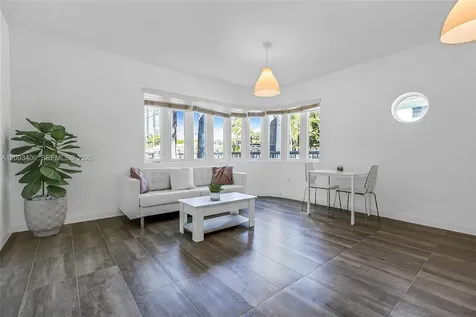 557 Michigan Avenue Miami Beach FL 33139