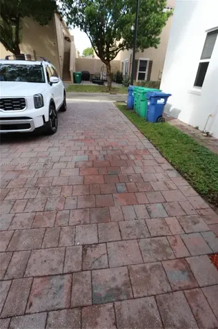 9540 SW 169th Place Miami FL 33196