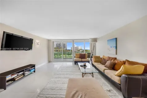 100 Bayview Drive Sunny Isles Beach FL 33160