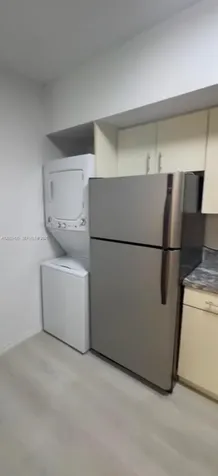 5077 NW 7th Street Miami FL 33126